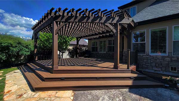 Custom Deck Design and Construction