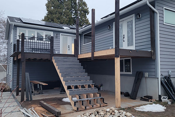 Custom Deck Design and Build Banner